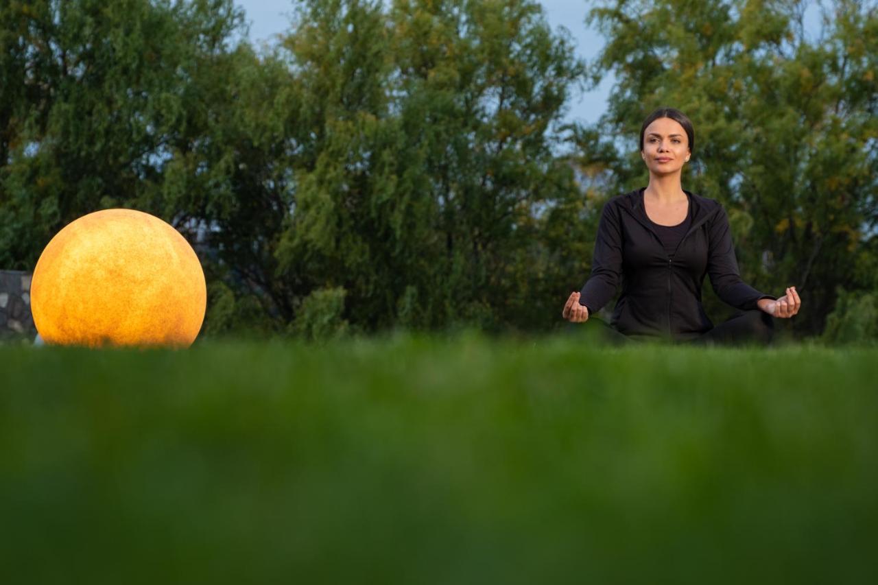 Country Spa Retreat Snagov Exterior foto Meditation